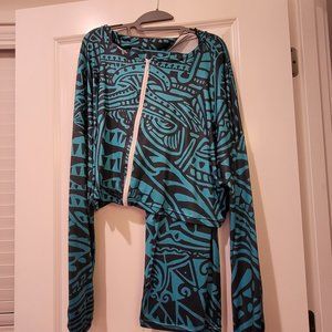 Polynesian design top and bottom